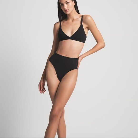 SKIMS fits everybody full brief color Onyx (Black) size 4X NWT in packaging - Picture 1 of 6
